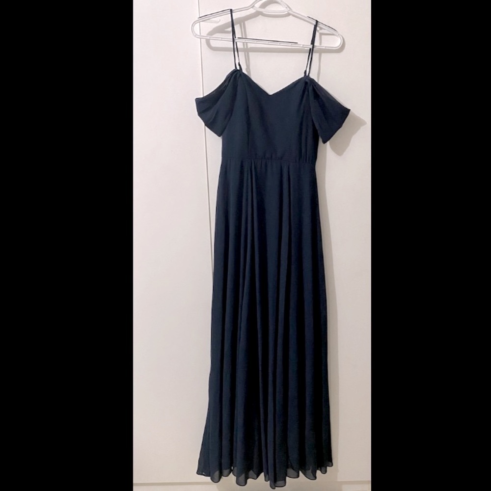 Sequin Hearts Navy blue gown with slit